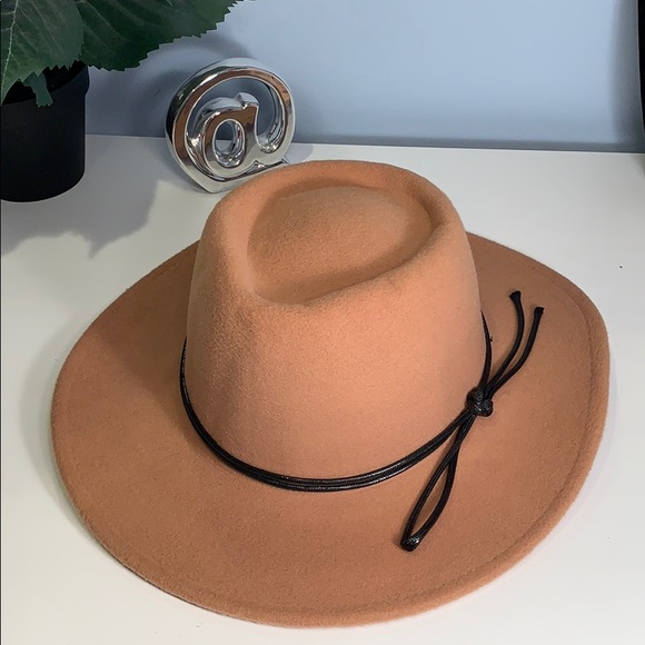 Panama Style Fedora Felt Hat with Leather Band - Picture 4 of 4